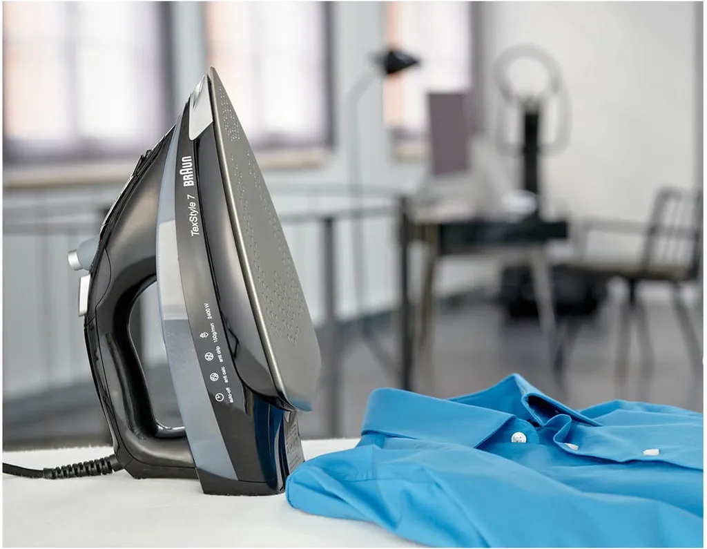 Braun TS 745 A TexStyle 7 - Dampfbügeleisen, 2400W, Schwarz – Bild 5